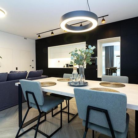 Cohost I Oldtown 60M2 Apt W-Garage Parking, Balcony & Self Check-In VNO Exterior foto